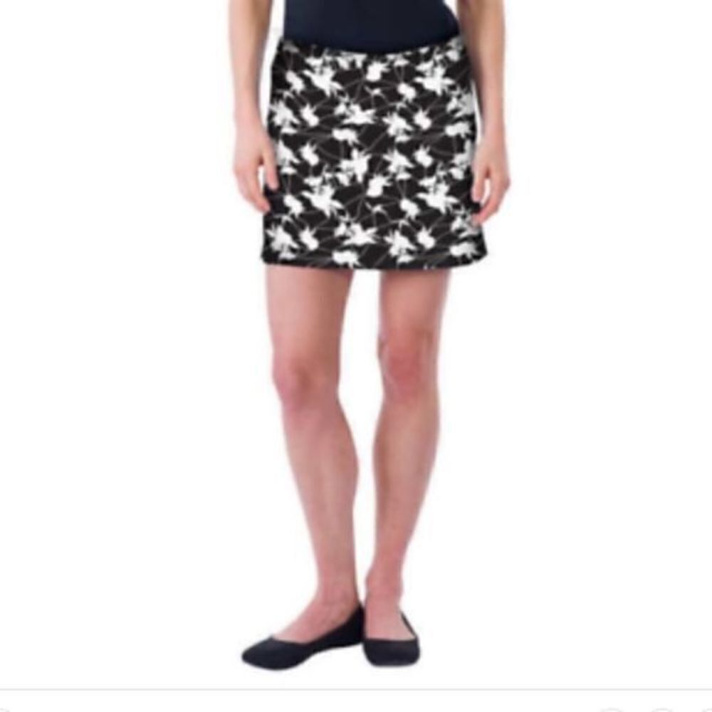 NWT. SKORT TRANQUILITY. Ultimate comfort and fit.​‎
